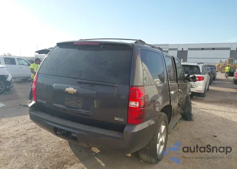 2011 Chevrolet Tahoe Ls из США, поврежденный, VIN 1GNSCAE03BR282705